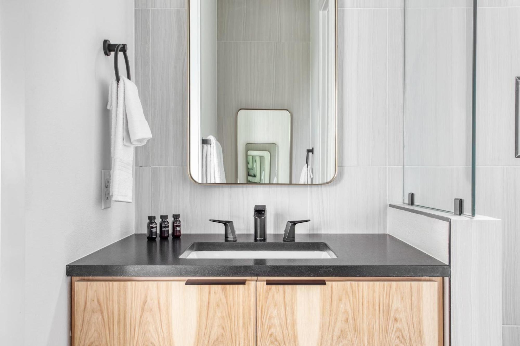 אוסטין Melody By Avantstay Peloton Included Sleek Home מראה חיצוני תמונה